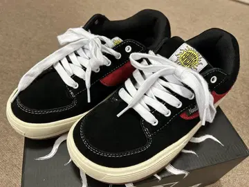 노스웨이브 에스프레소 스웨이드 28cm