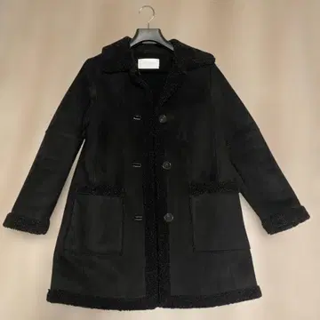 ZARA WOMAN 블랙 무스탕 코트 XS