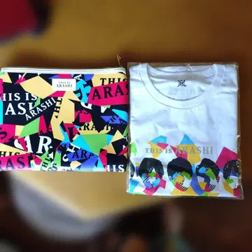 ARASHI 티셔츠와 파우치 세트