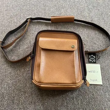 긴자 타니자와 GINZA TANIZAWA 가죽 숄더백