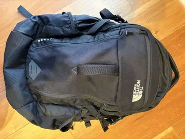 THE NORTH FACE SURGE 블랙 백팩