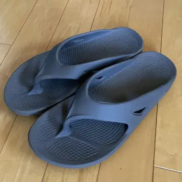 우포스 샌들