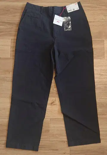 UNIQLO 이네스 드 라 프레상쥬 치노 팬츠 네이비