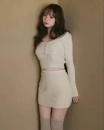 andmary 도나 니트 가디건 세트업