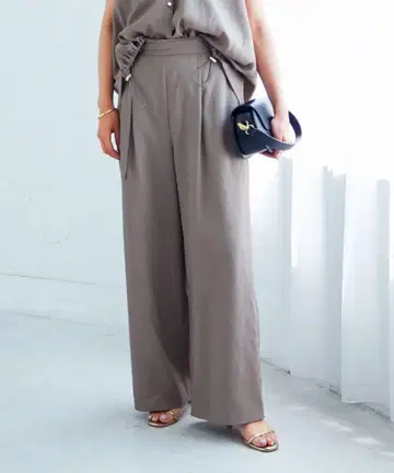 르쿠르블랑 벨트 포함 린넨 라이크 와이드 팬츠