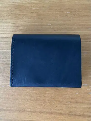 Herz Organ 이단 접이식 미니 지갑