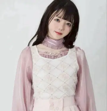 앙크루즈 시어 절개 모노그램 니트