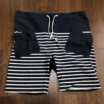 WHITE LINE 숏팬츠