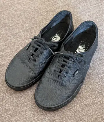 VANS AUTHENTIC 올 블랙 주름 가죽 26.5cm