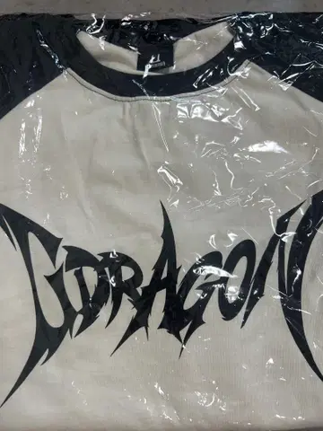 G-DRAGON 지용 롱티 긴팔