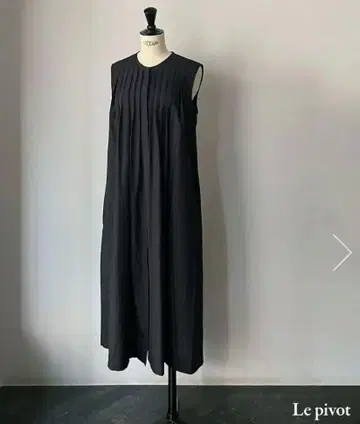 르 피벗 블랙 슬리브리스 롱 원피스