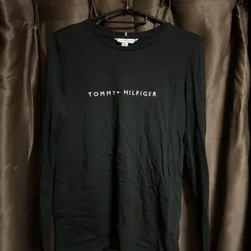 TOMMY HILFIGER 블랙 긴팔 T셔츠 XS