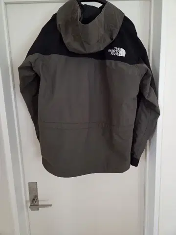 THE NORTH FACE 마운틴 라이트 후드티 카키