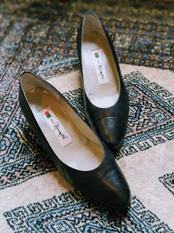 [ 새상품급 ] 긴자 카네마츠 블랙 펌프스 23.0cm 힐 4cm