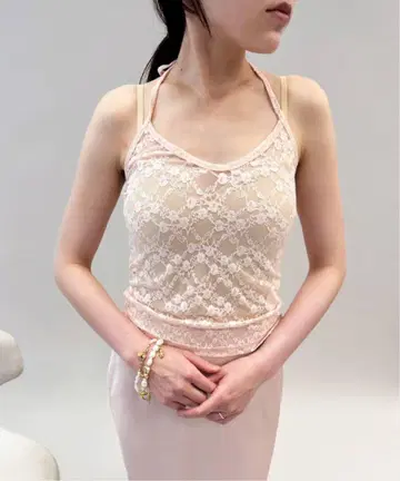 [ Foundry Mews for LULU ] lace tops