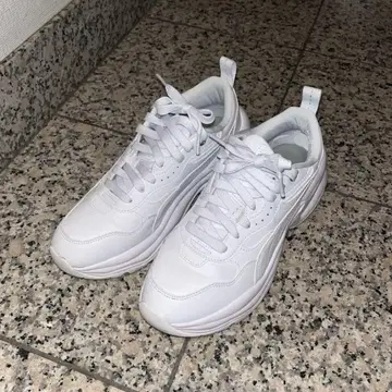 PUMA 우먼 시리아 웨지 스니커즈 25cm