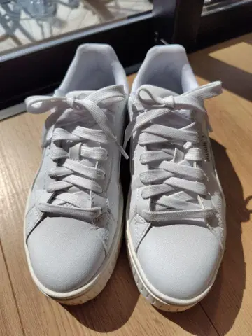 PUMA 카르멘 2 그래픽 404073 화이트 통굽 스니커즈 푸마