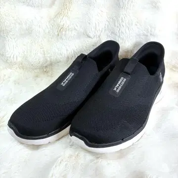 [ 스케쳐스 ] 새상품급 GO WALK 슬립인즈 핸즈프리 블랙
