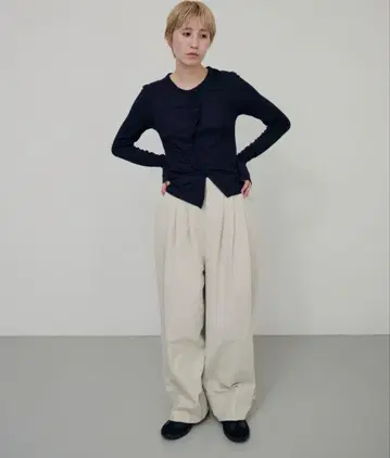 lit Half Up Tuck Pants