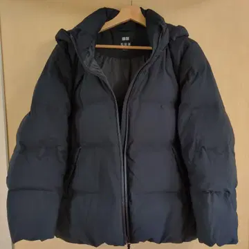 새상품급 심리스 다운 후드티 블랙 XL