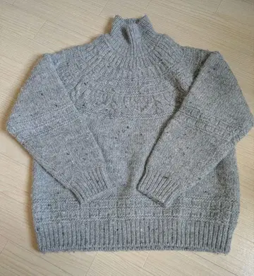 BATONER SPREAD ALAN TURTLE NECK 사이즈 3