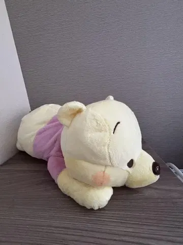 푸우 봉제 인형 (엎드린 모습)