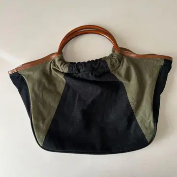 캔버스 및 가죽 백 블랙과 올리브 그린