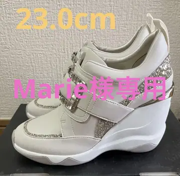 다이애나 슬림 레그 힐업 스니커즈 비쥬 23.0cm