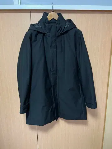 하이브리드 다운 아우터 블랙