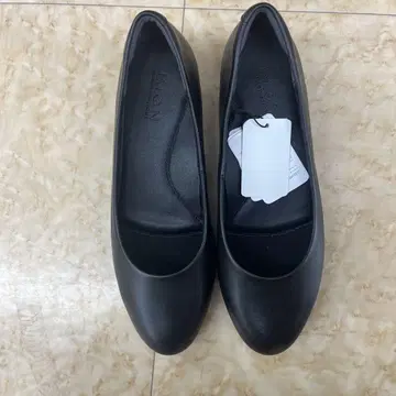 블랙 펌프스 심플한 디자인 24cm