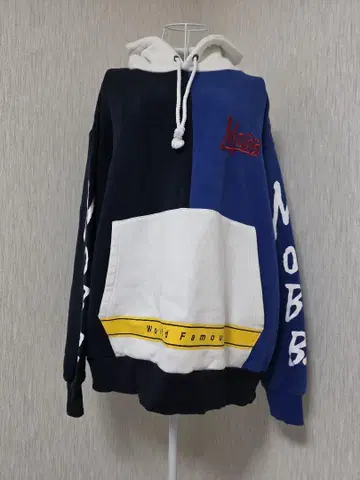 MOBB 로고 자수 풀오버 후드티 사이즈 M