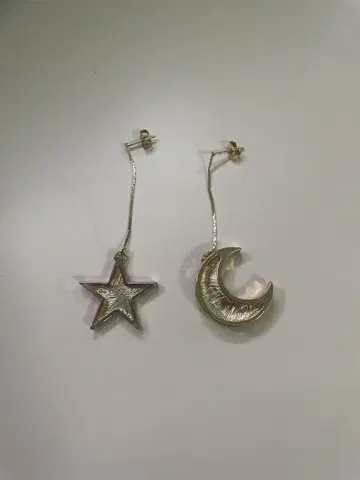 별과 달 모티브 귀걸이 (양쪽 귀용)
