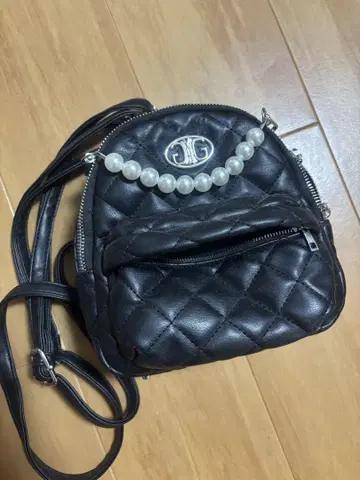 GYDA 4WAY 퀼팅 펄 미니 백팩