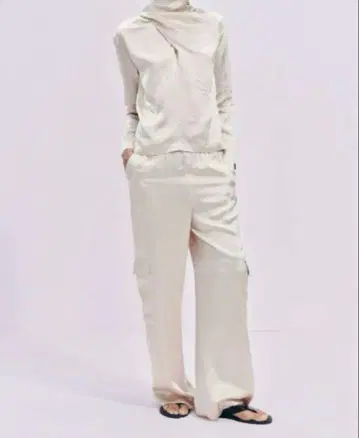 ZARA 새틴 카고 팬츠 XS 사이즈 미사용 새상품