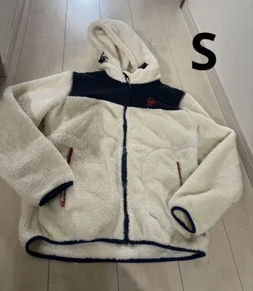 참스 보아 플리스 사이즈 S 화이트