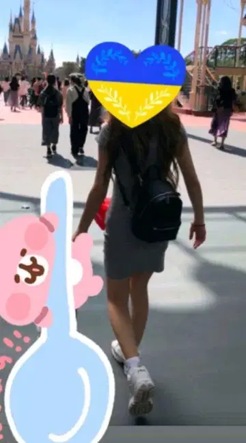 그레이 반팔 타이트 핏 미니 원피스