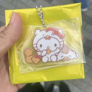 헬로키티 아크릴 키링