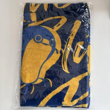 Eve Under Blue  타월