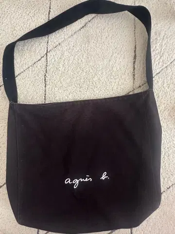 agnes b 숄더백