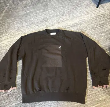 22ss의 OVERSIZED REBUILD SWEAT LS