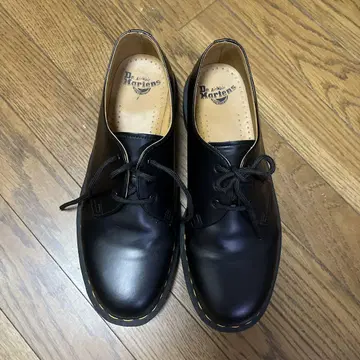 Dr.Martens