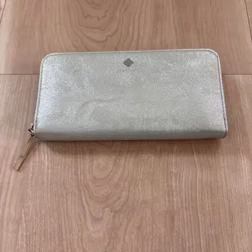 질 스튜어트 브리즈 라운드 지퍼 장지갑 아이스 블루