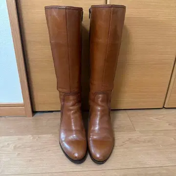 브라운 가죽 롱 부츠 중간 힐