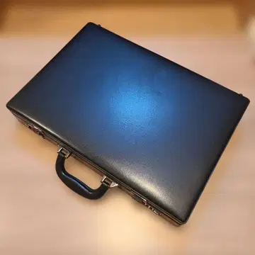 가죽 가방 비즈니스 가방 다이얼 락 부착 아타셰 케이스