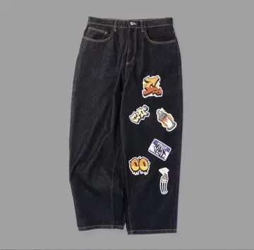Centimeter piece patch 데님 팬츠의 블랙 컬러 데님