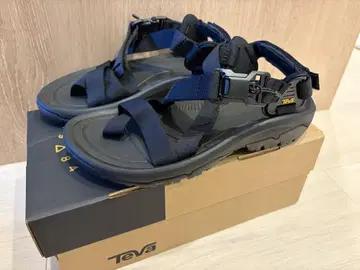 Teva 사이즈 6 HURRICANE TERRA DACTYL
