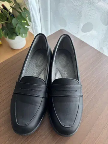 팬지 블랙 로퍼