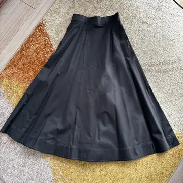 UNITED ARROWS 블랙 플레어 스커트 36