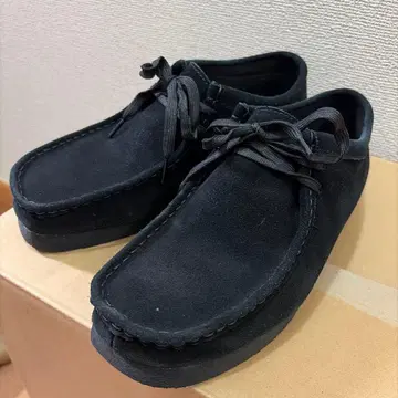 Clarks walabees