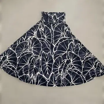 Kuulei Hawaii 플레어 스커트 네이비/화이트
